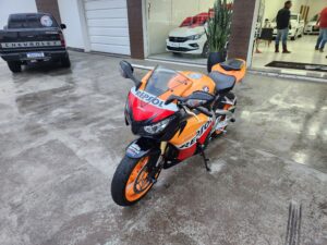 Leia mais sobre o artigo CBR 1000RR  2013