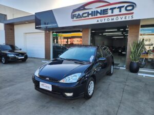 Leia mais sobre o artigo Focus Hatch 1.6 Flex completo e baixa km, Ano 2009